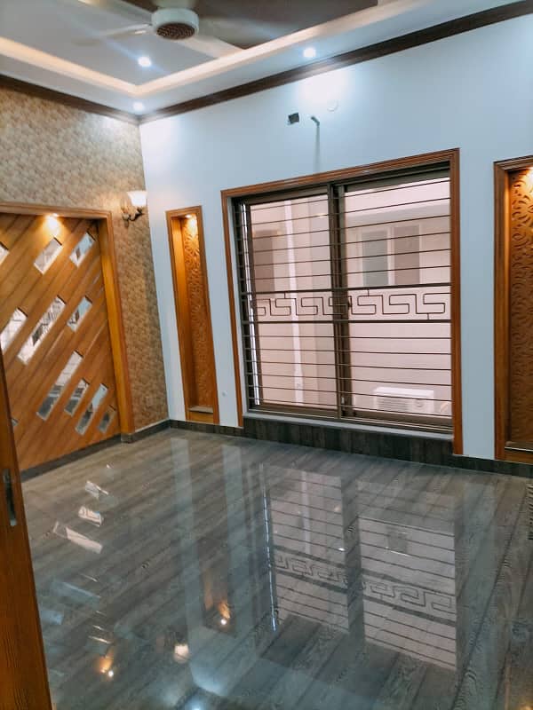 5 Marla Brand New Luxury House Available For Sale In Bahria Town Lahore. 16