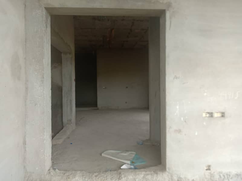 Kanal incomplete Grey Structure with basement 560 Sq. Ft 0