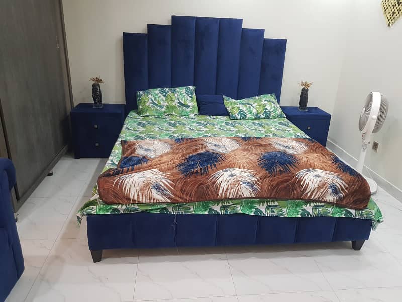 Furnish laxry apartment bahria town lahore par day weekly available for rent 1