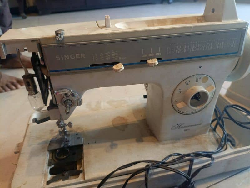 singer embroidery machine 0