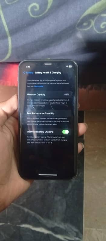 IPhone 11 factory unlock  Non pta 4