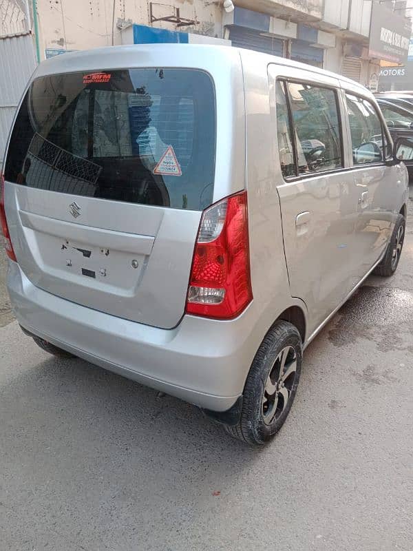 Suzuki Wagon R 2017 1