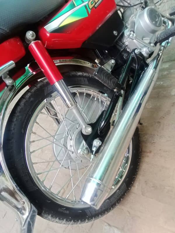 Honda CD70 7