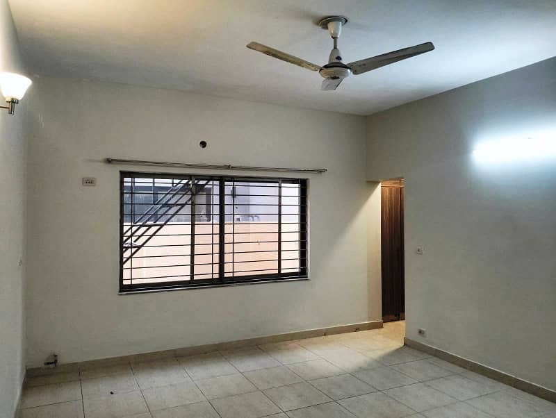 17 Marla Brig House For Sale In Askari 10 Sector F 18