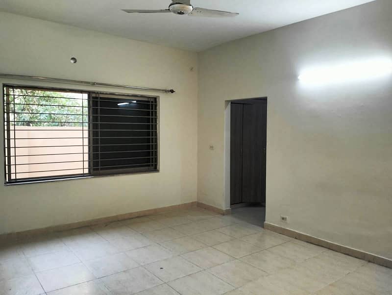 17 Marla Brig House For Sale In Askari 10 Sector F 22