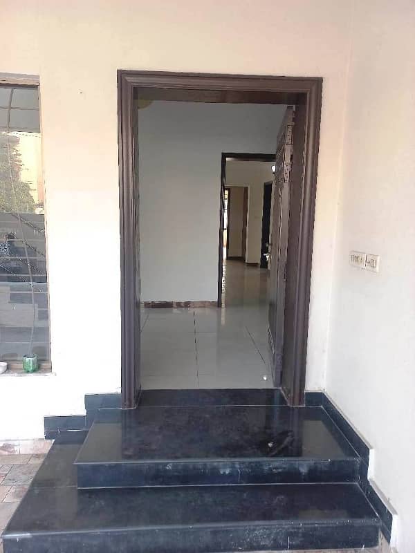 Askari 10 Sector F House For Sale 1