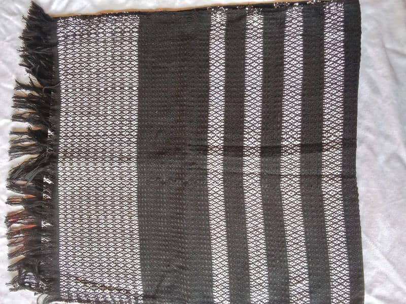 Hand Loom Shawls 0