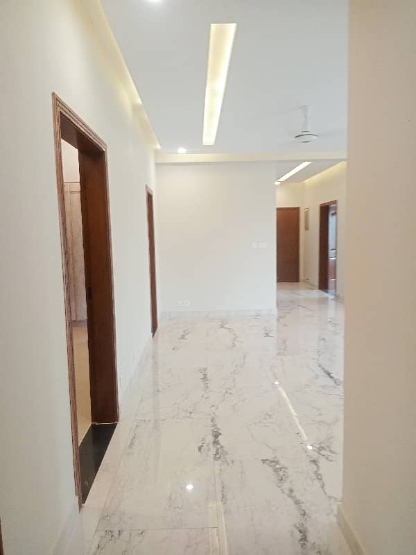 6 Floor Barnd New Apartment Available For Sale in Askari 11 Lahore 17