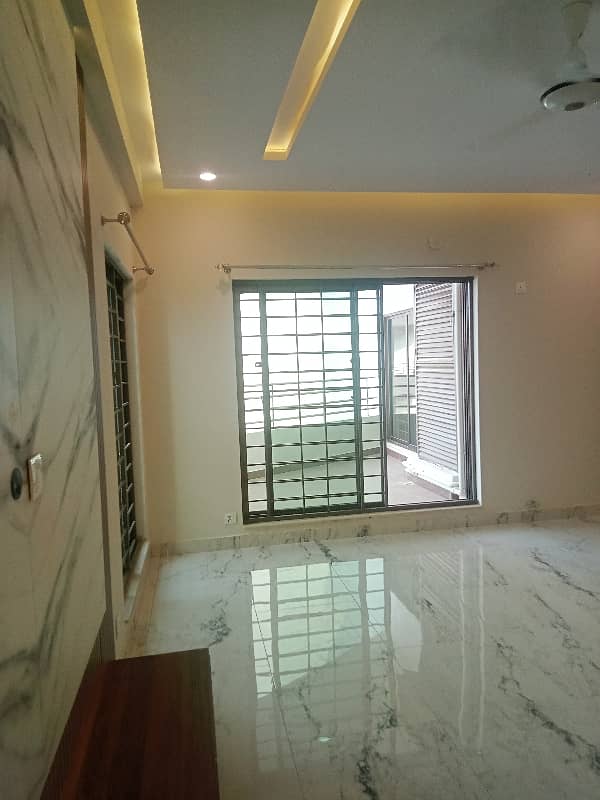 6 Floor Barnd New Apartment Available For Sale in Askari 11 Lahore 30