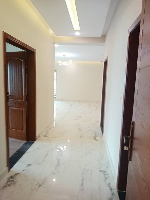 6 Floor Barnd New Apartment Available For Sale in Askari 11 Lahore 40