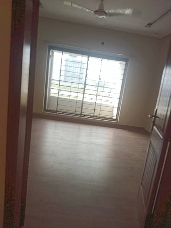 6 Floor Barnd New Apartment Available For Sale in Askari 11 Lahore 43