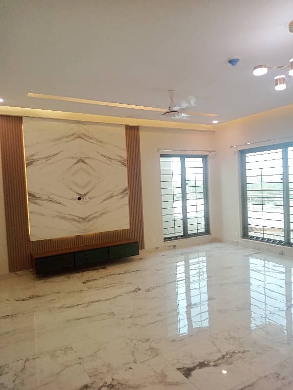 6 Floor Barnd New Apartment Available For Sale in Askari 11 Lahore 45