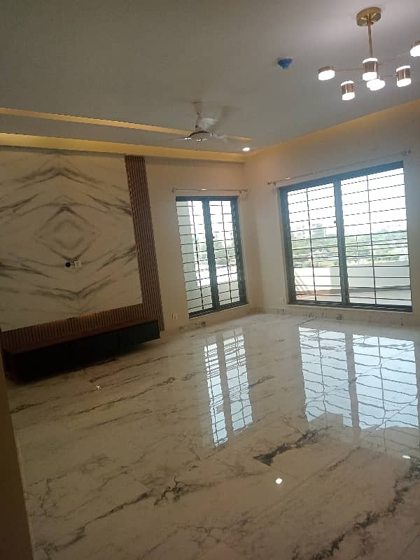 3 Bed Apartment Available For Rent in Askari 11 Lahore 2