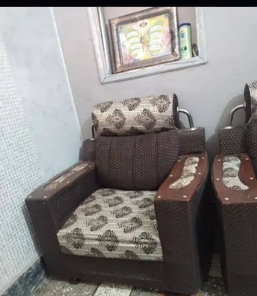 sofa/ 5 seater for sale 3