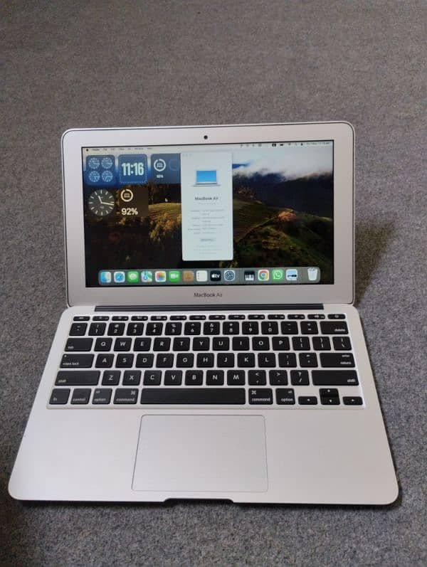 MacBook Air Apple 0