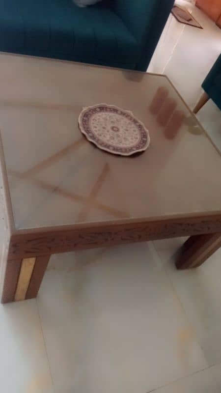 square shape wooden table 1