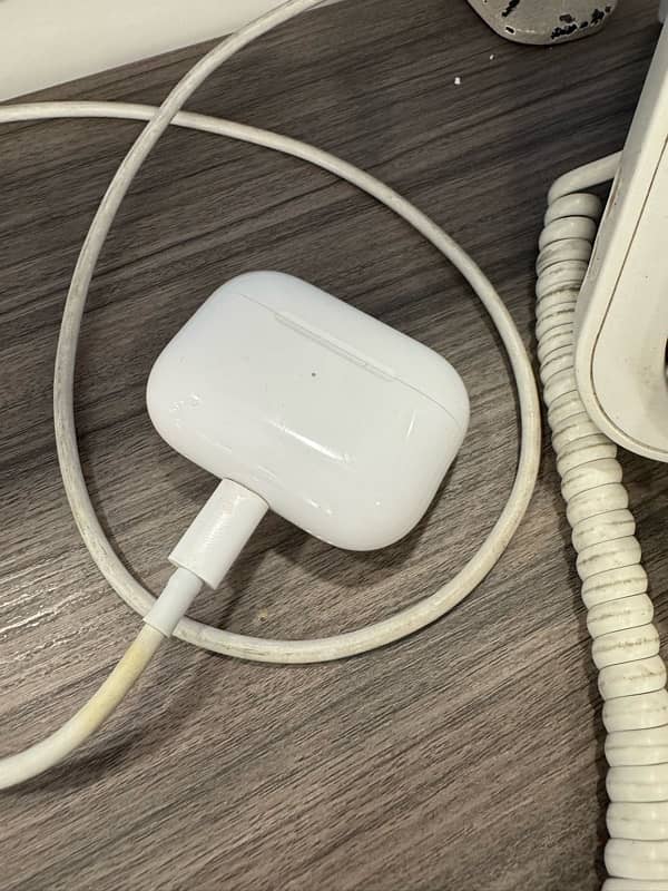 Airpods Pro 2 (USB C) 2