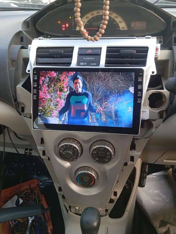 Toyota Belta lcd Android panel IPS display 2