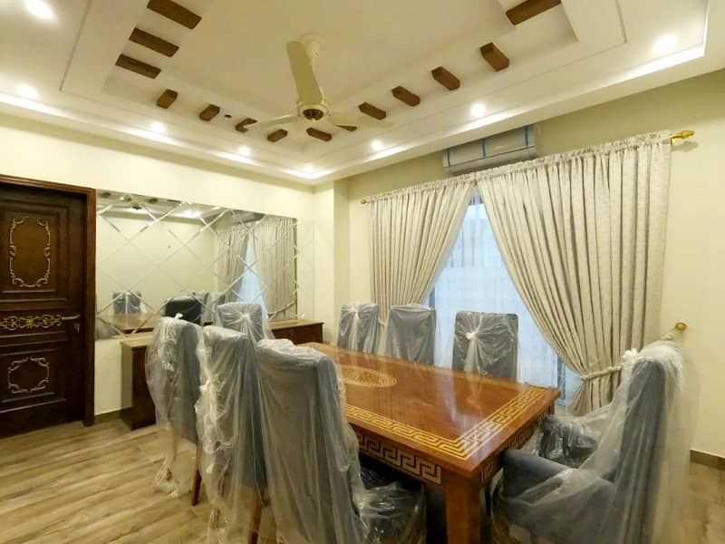 1 KANAL LUXURY FURNISHED HOUSE FOR SALE 8