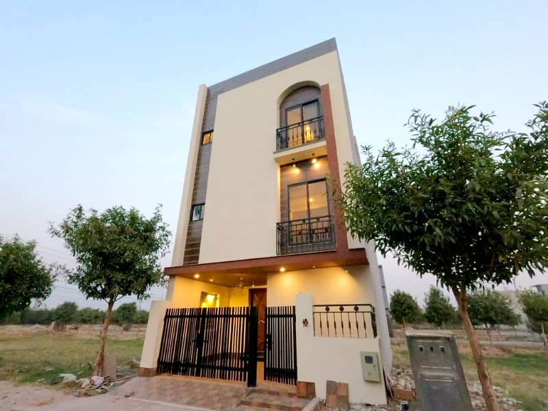 3 MARLA LUXURY SEMI FURNISHED HOUSE FOR SALE 3