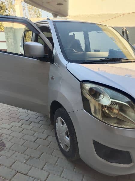 Suzuki Wagon R 2017 10