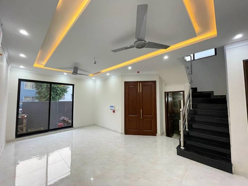 *For Rent* 5 Marla Modern Designer House In DHA Phase 9 Town 7