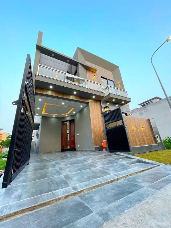 *For Rent* 5 Marla Modern Designer House In DHA Phase 9 Town 13