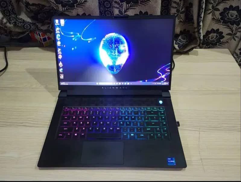 Dell Alienware m15 R6 with RTX 3070 and QHD 0