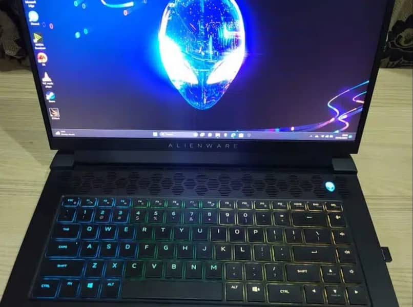 Dell Alienware m15 R6 with RTX 3070 and QHD 2