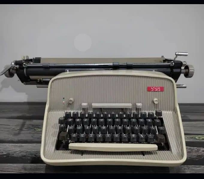 1976 TIP Manual Urdu Typewriter Box packed with dust cover 0