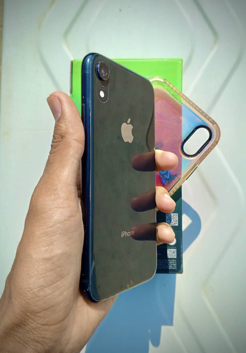 iPhone Xr | Non PTA | 64 GB | Water Pack 0