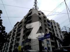 Prime Location Flat Sized 1350 Square Feet Is Available For sale In Gulshan-e-Iqbal - Block 13-D2