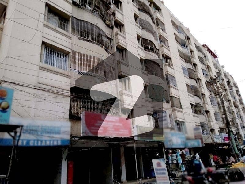 Prime Location Flat Sized 1350 Square Feet Is Available For sale In Gulshan-e-Iqbal - Block 13-D2 24