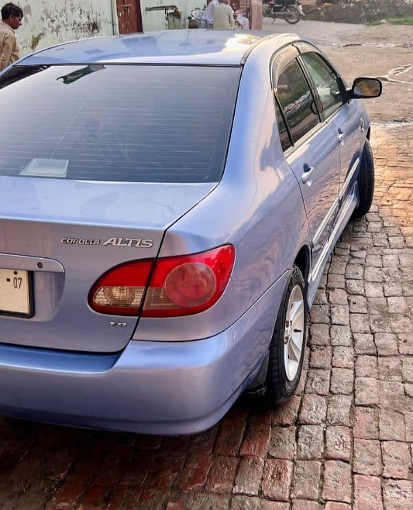 Toyota Corolla Altis 2007 3