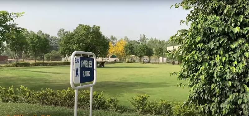 1 Kanal Park Facing Plot For Sale 3