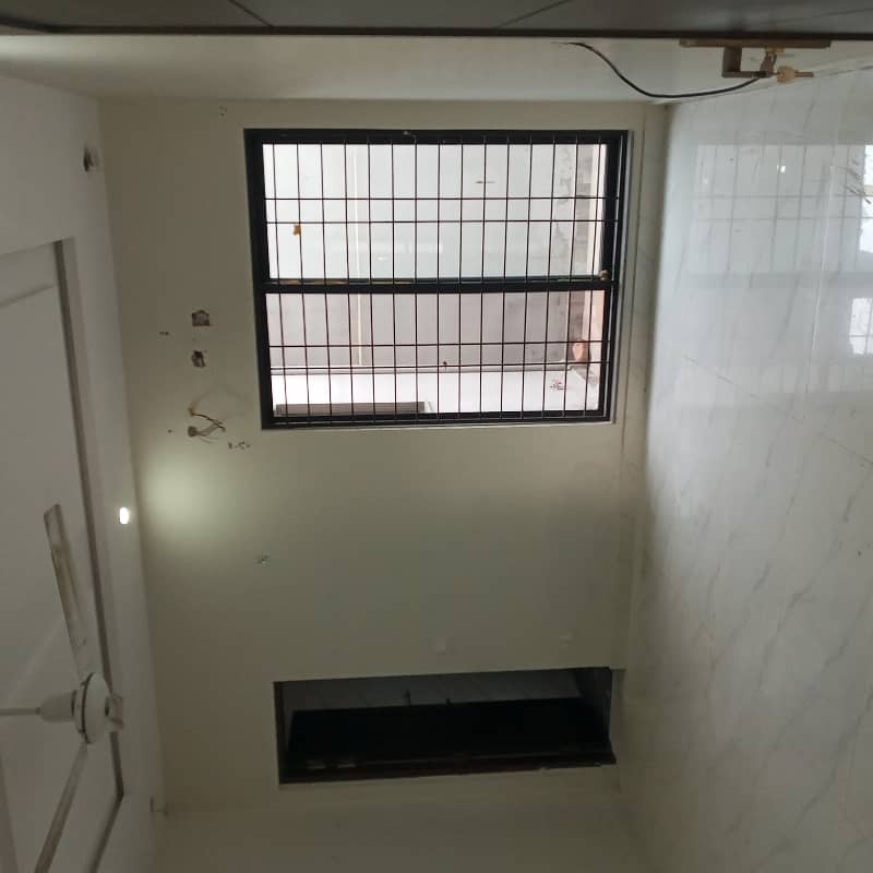 10 Marla Ground Floor For Rent 0