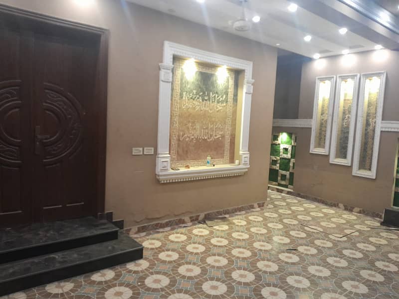 10 Marla 1.5 Storey House Available For Rent In Park View City Lahore 0