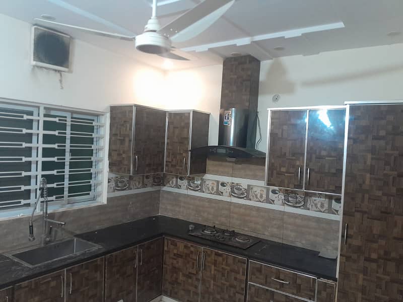 10 Marla 1.5 Storey House Available For Rent In Park View City Lahore 6