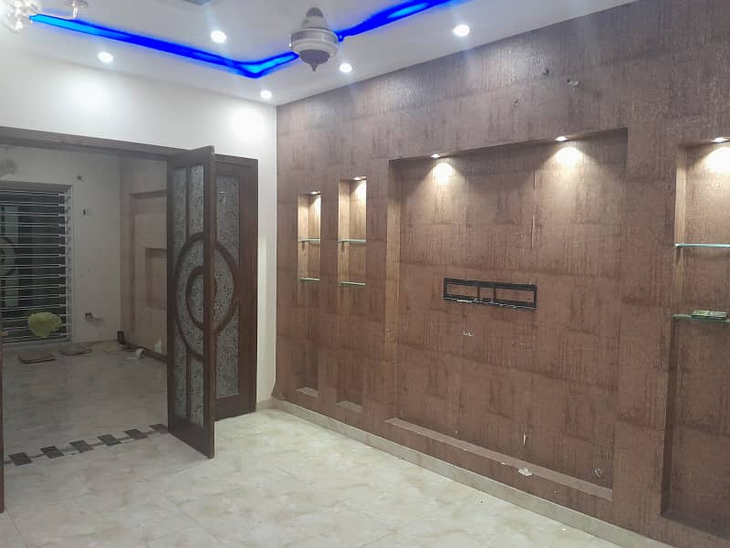 10 Marla 1.5 Storey House Available For Rent In Park View City Lahore 11