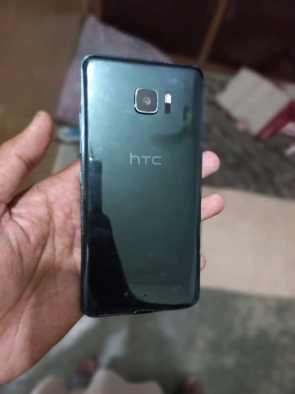 HTC U Ultra 4/64 Non PTA but SIM working 2