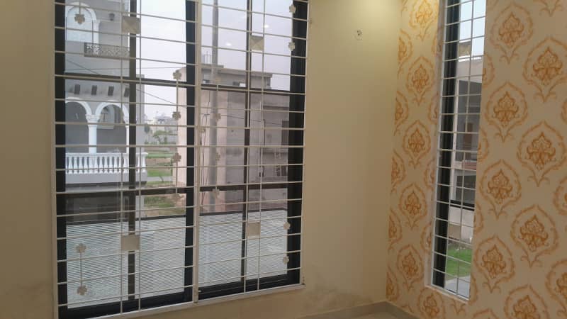 5 Marla Corner Facing Park Brand New Design Luxury House Available For Sale In Park View City Lahore 26