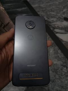 Moto Z4