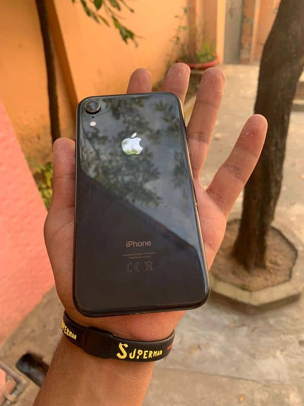 iPhone xR 64GB NON PTA 8