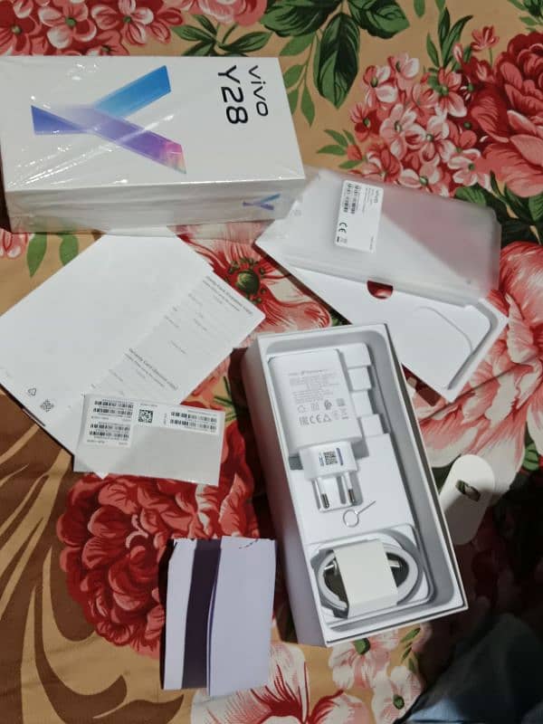 vivo y28 8gb 128gb 2 day activ mobile full box excheng posible 0