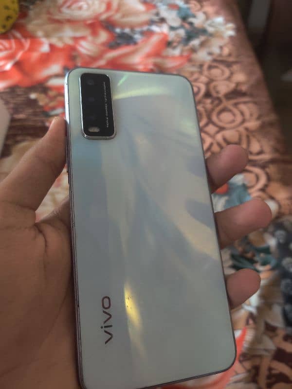 Vivo y20 1