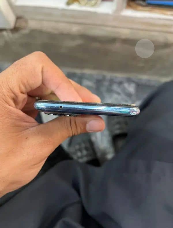 Oppo F17 Pro 8 GB 128 GB Just Mobile Contact Number, 0305,694,94,75 2