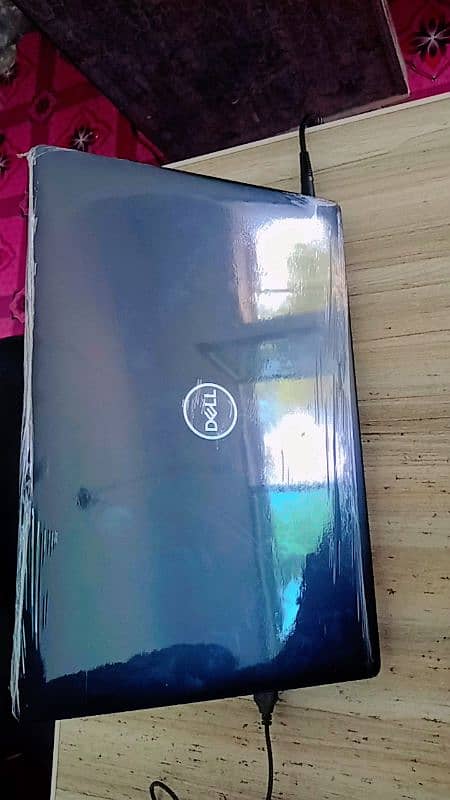 Dell Latitude 5500 4