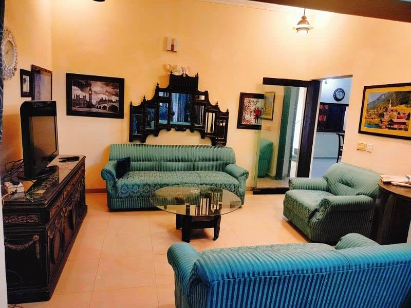 10 Marla Fully Furnish House Available 4 Short Stay!! Daily Rent 25K. 1