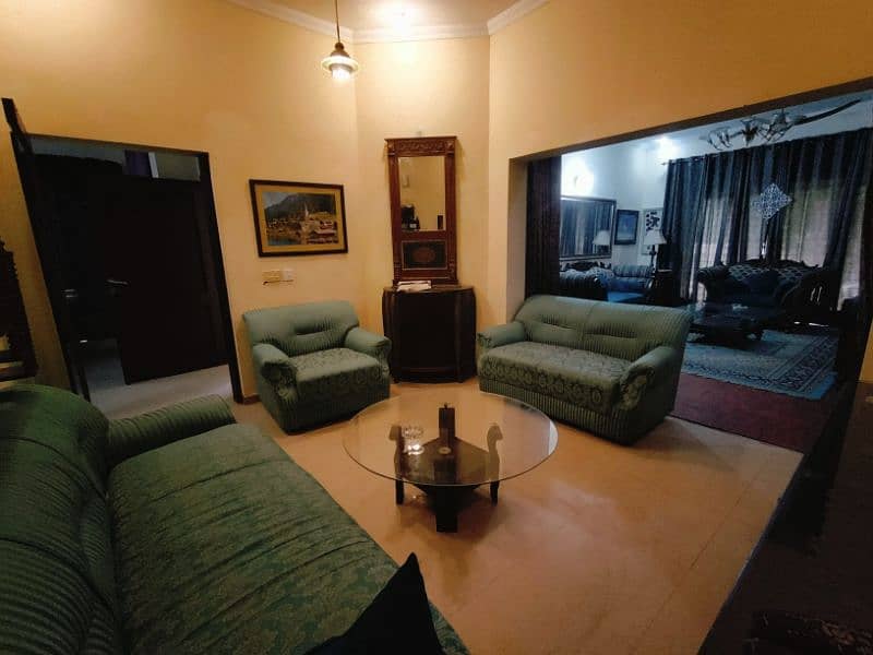 10 Marla Fully Furnish House Available 4 Short Stay!! Daily Rent 25K. 3