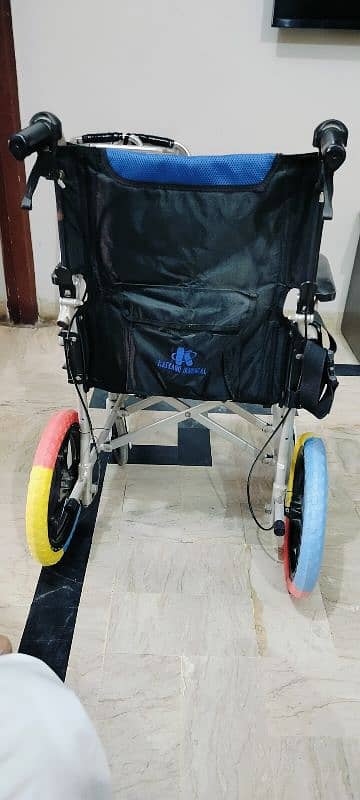 folding wheel chair 2